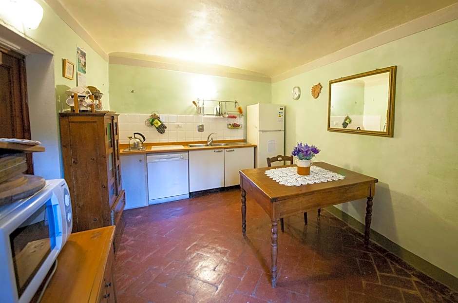 Borgo Ponte dell'Asse