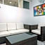 RedDoorz Plus near Patung Kuda Undip