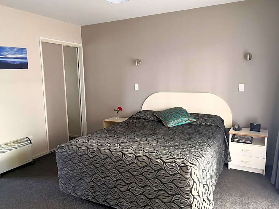 Annabelle Court Motel