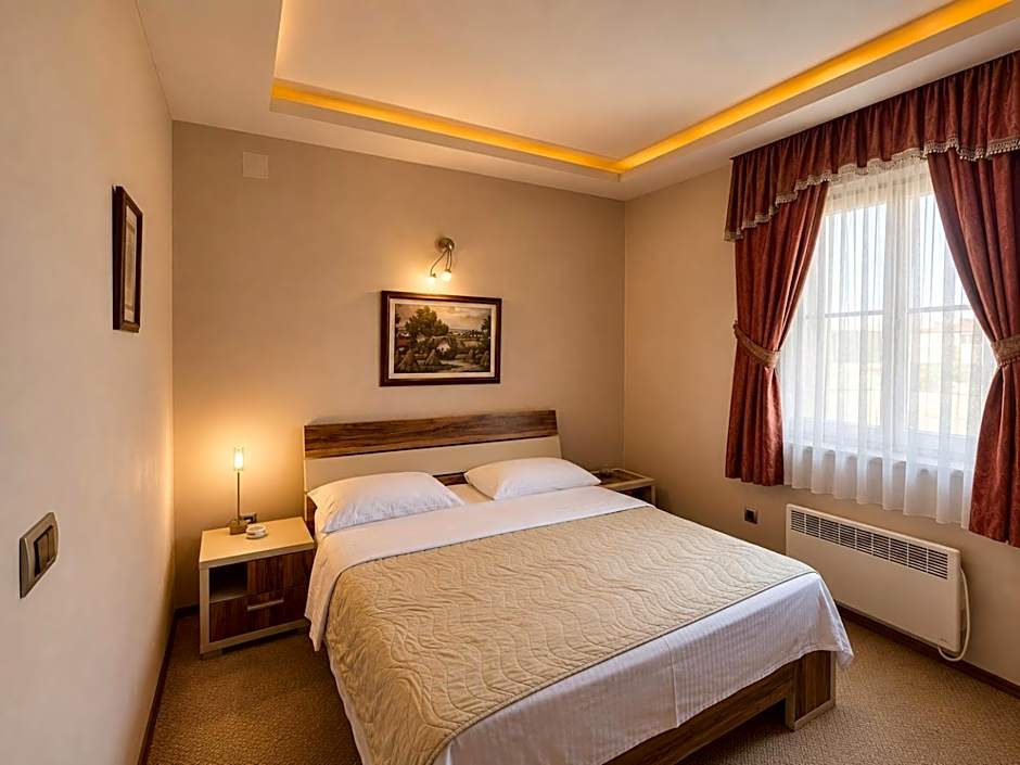 Semberski Salaš Intergaj Hotel