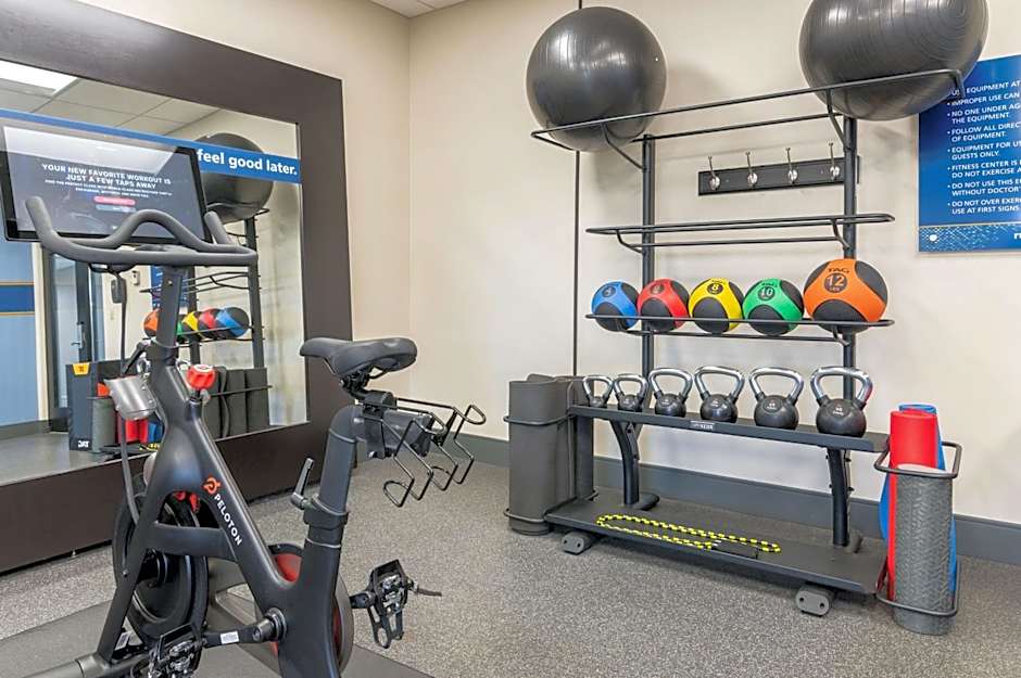 Hampton Inn By Hilton & Suites Manchester