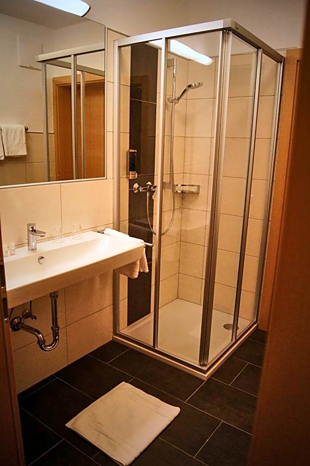 Hotel-Restaurant Schwaiger***