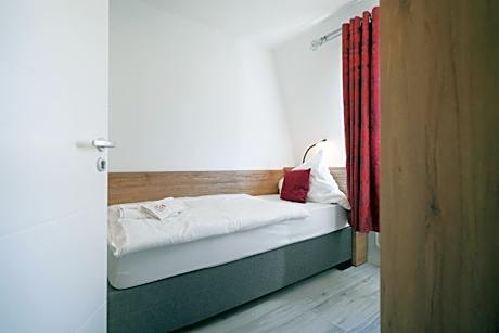 Single Room with Private Bathroom
