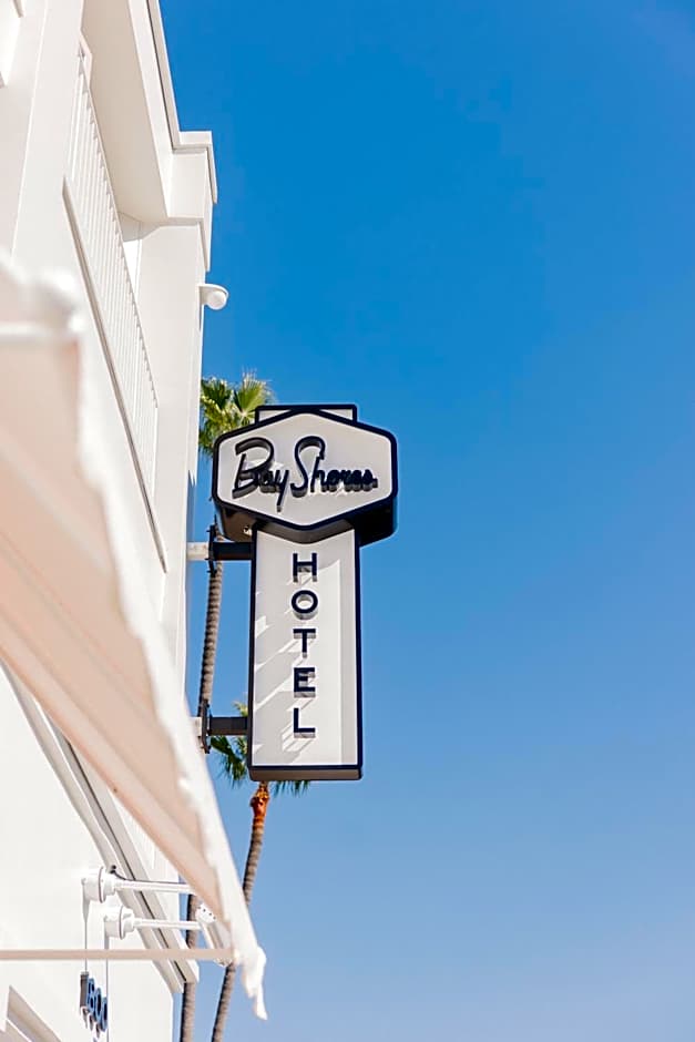Bay Shores Peninsula Hotel