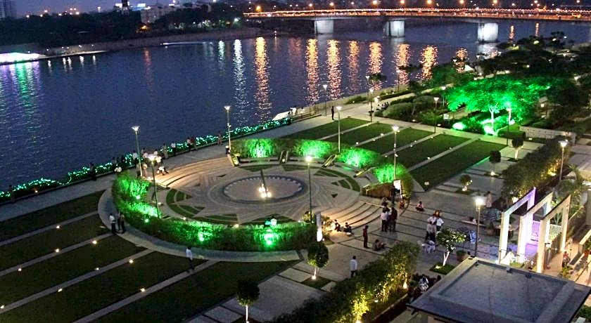 Holiday Inn Express Ahmedabad Prahlad Nagar By IHG