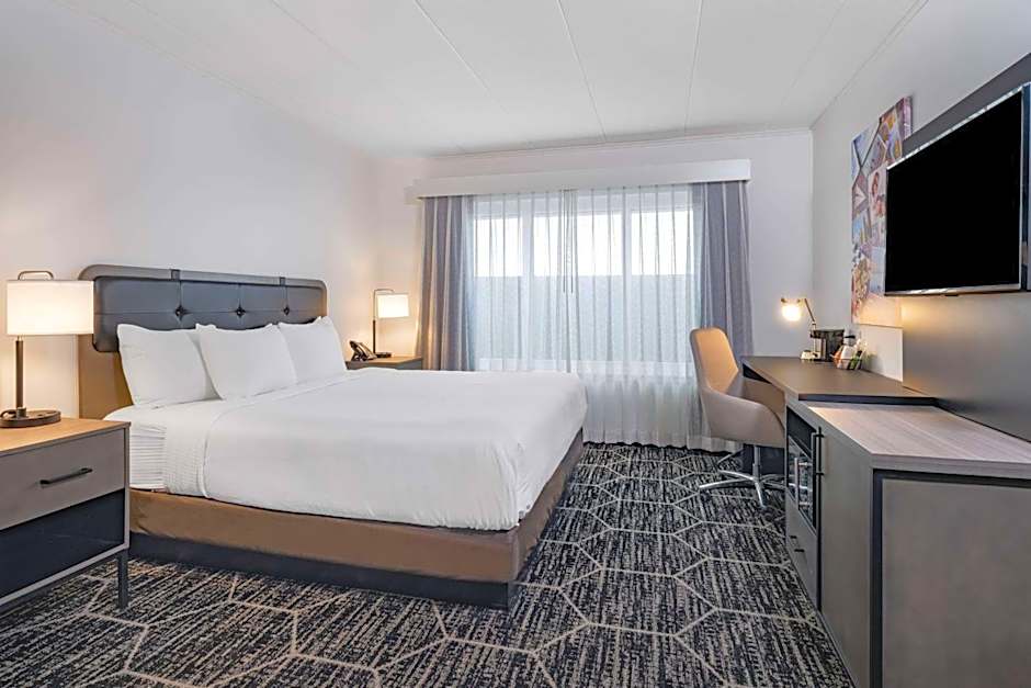 La Quinta Inn & Suites by Wyndham Rosemont/O Hare
