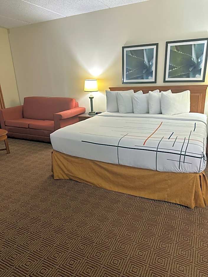 La Quinta Inn & Suites by Wyndham Sunrise Sawgrass Mills