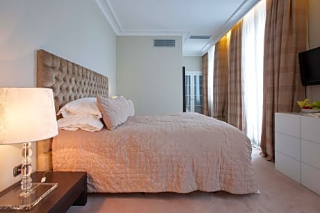 Classic Double or Twin Room