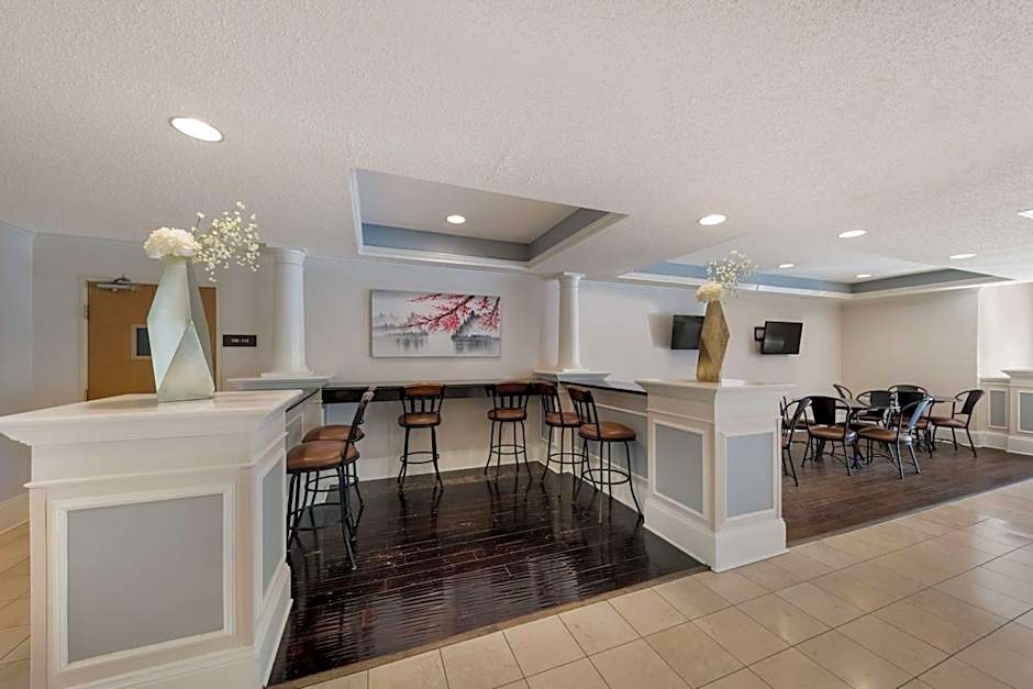 SureStay Plus Hotel by Best Western Plano