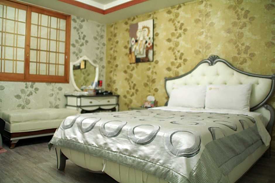 Andong Hotel