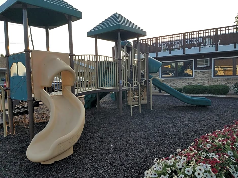 Black Hawk Motel & Suites