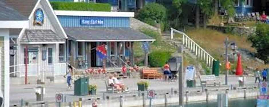 Luxury Tobermory Retreat Modern Home Hot Tub