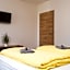 Ferienwohnungen und Zimmer Yassi