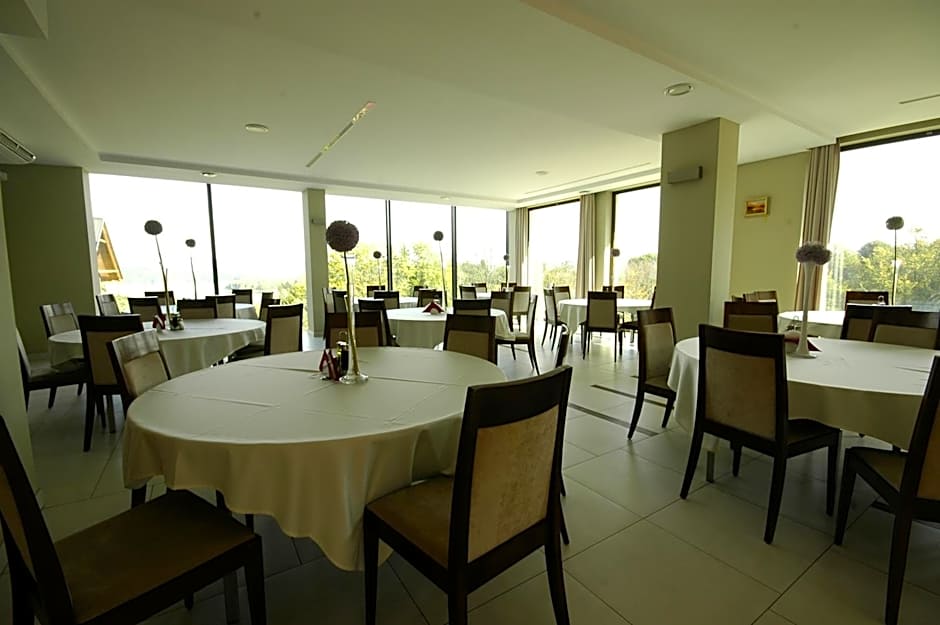 Dom na Skale - Apartamenty w Bieszczadach nad Soliną