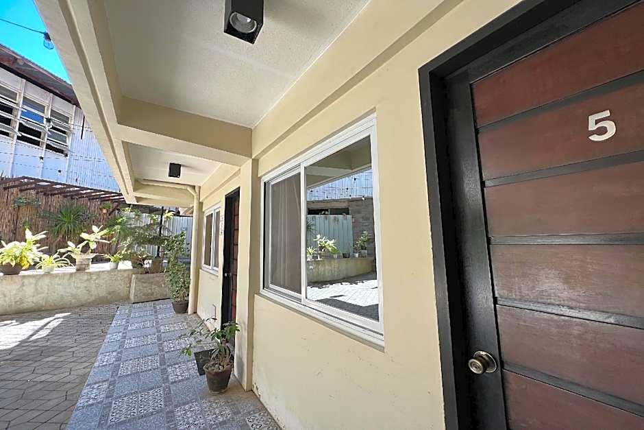 Happy Grey Hotel Vigan