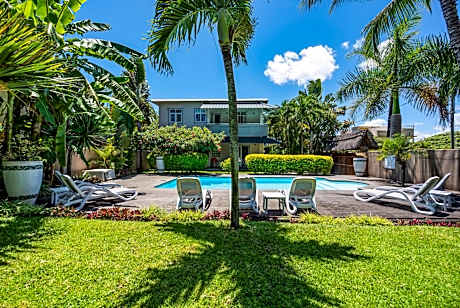 Kisana Residence - Studio with spacious balcony shared pool garden