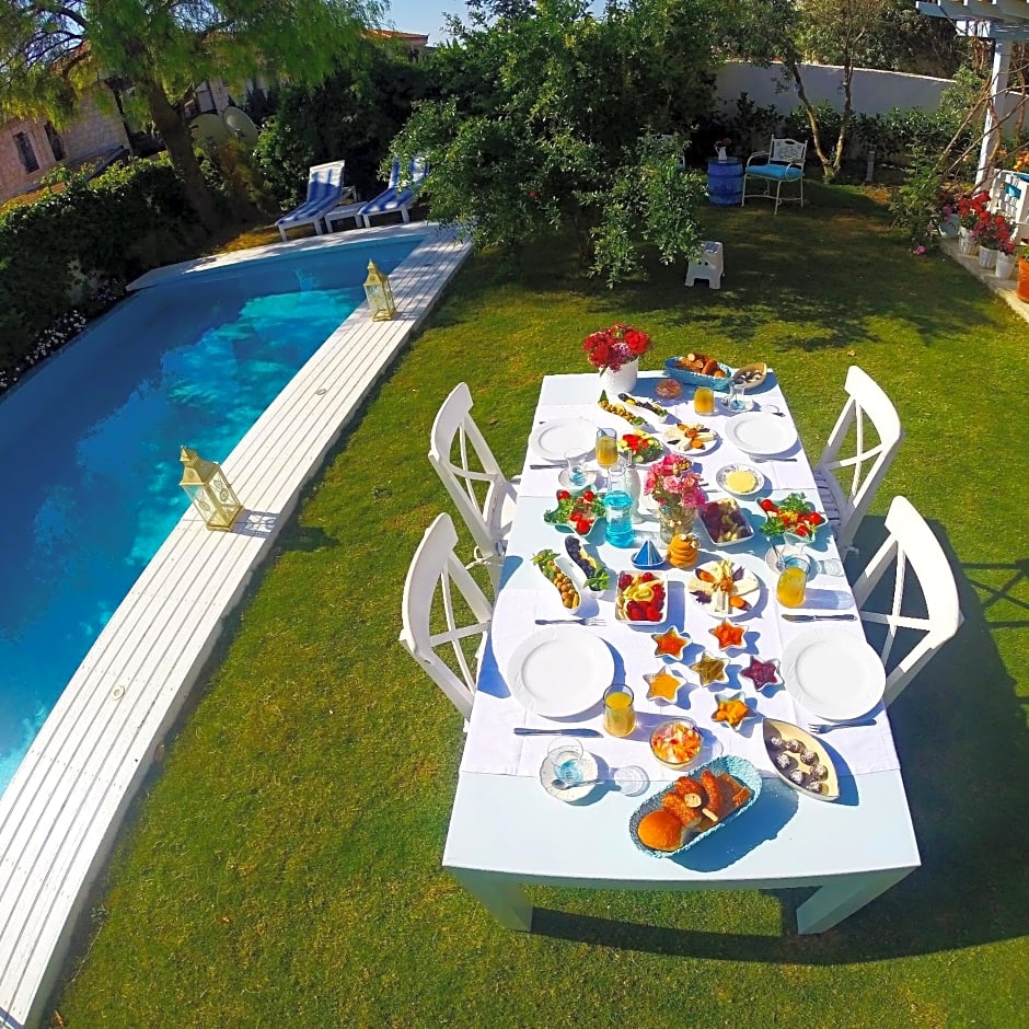 Alura Hotel