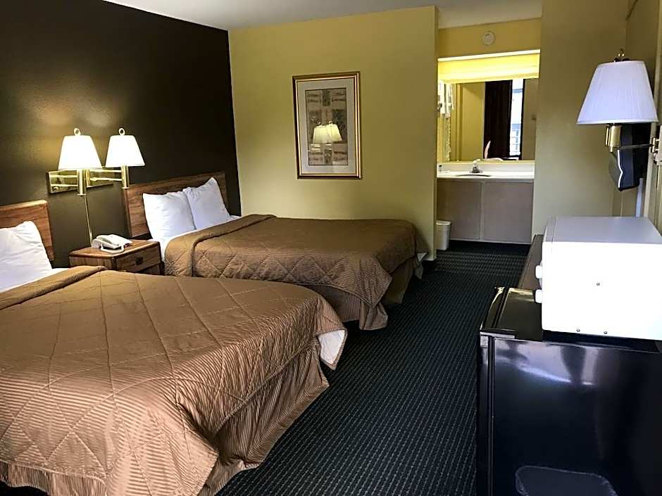 Relax Inn & Suites