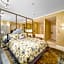 Renovated studio in the heart of Palm Beach - free parking, security box