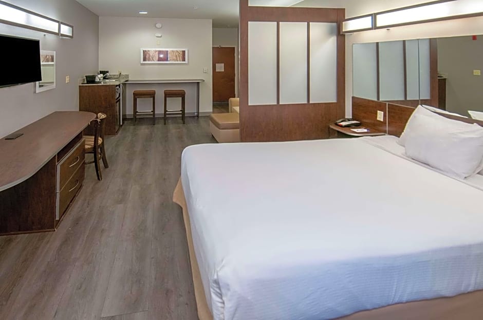 Microtel Inn & Suites by Wyndham Pearl River/Slidell