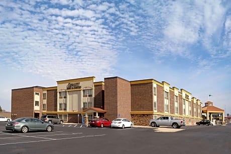 Quality Inn & Suites Ames Conference Center Near ISU Campus