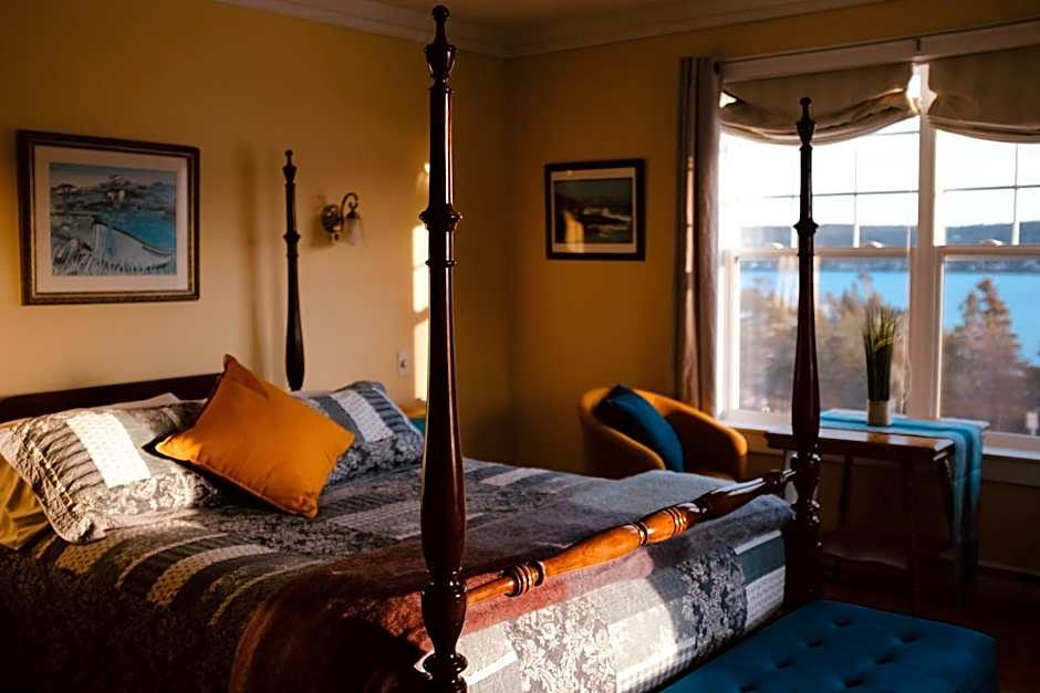 The Bread and Cheese Country Inn