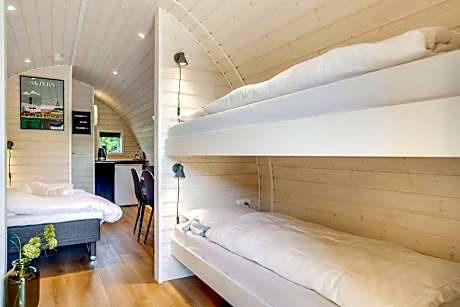Family Cottage (6 adults)