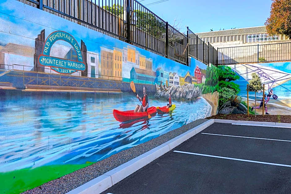 Hampton Inn By Hilton & Suites Marina