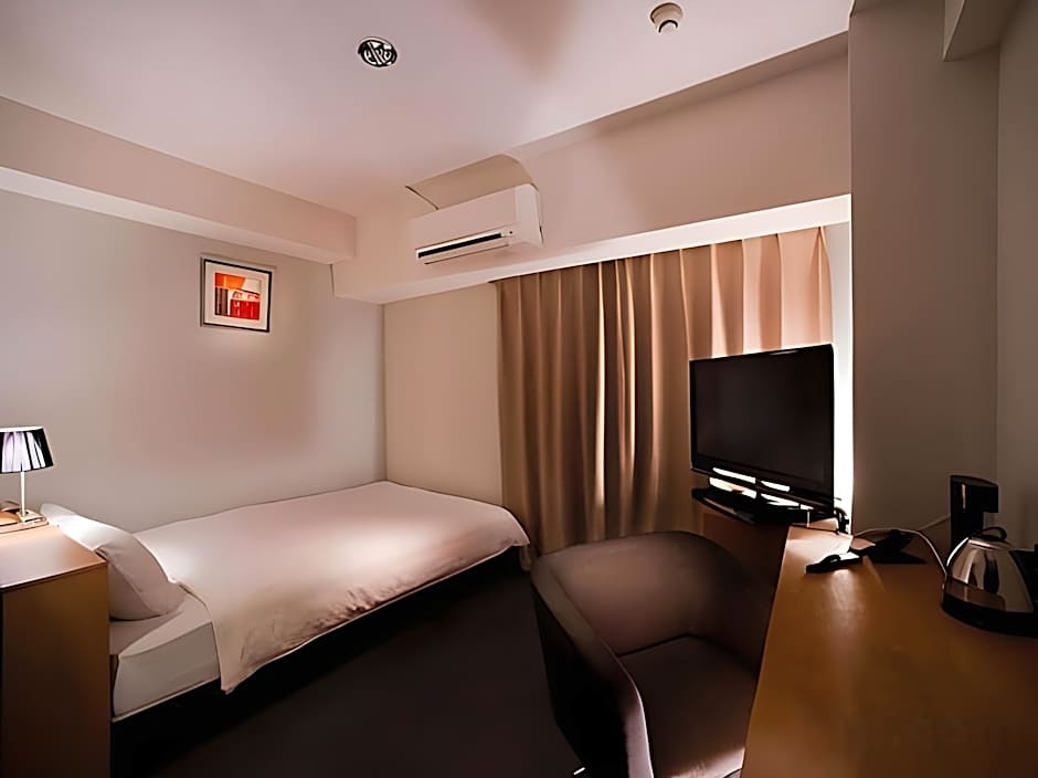 New Station Hotel Premiere
