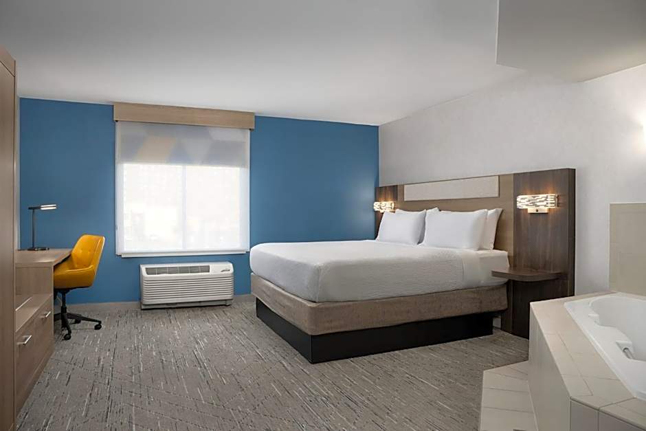 Holiday Inn Express & Suites Alexandria - Fort Belvoir By IHG