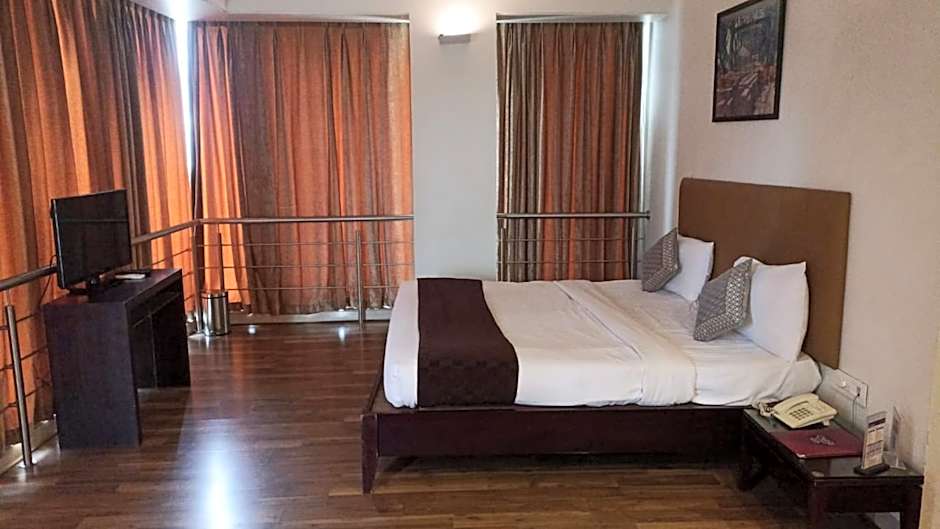 Hotel Chaitali - Pure Veg