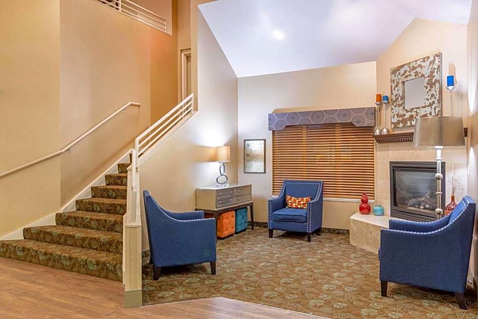 Days Inn by Wyndham Eagan Minnesota Near Mall of America