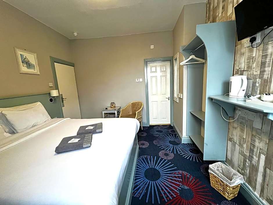 Central Cove Guesthouse