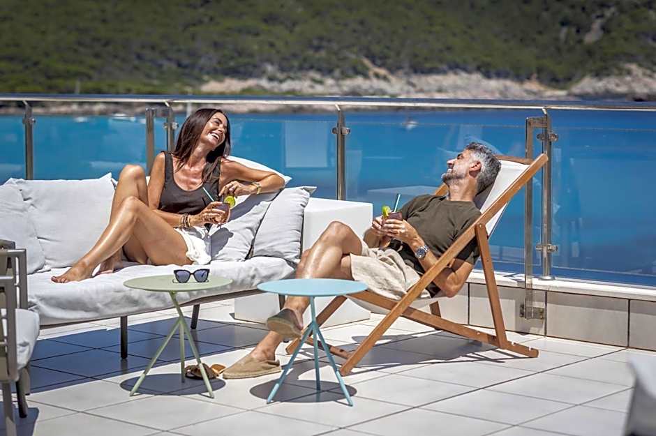 HSM Regana - Adults only