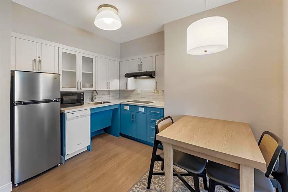 Sonesta ES Suites Austin The Domain Area