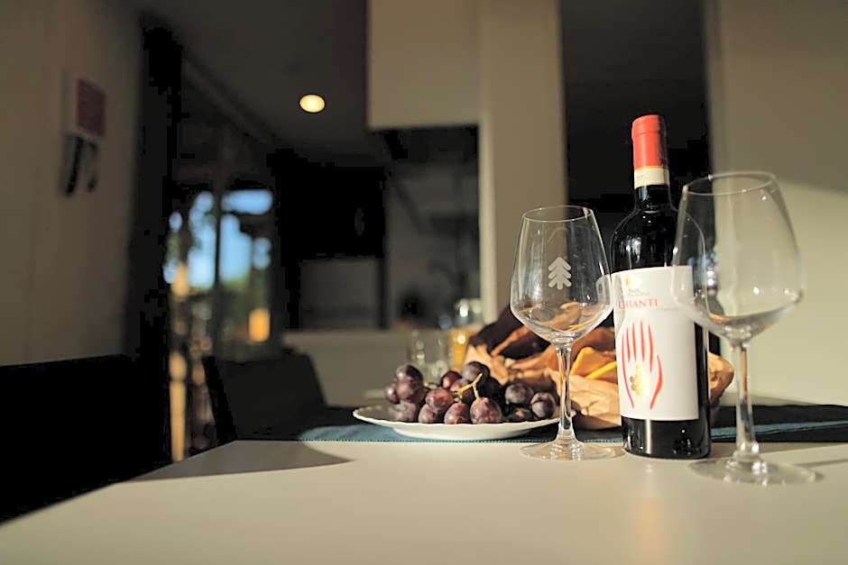 hu Montescudaio village