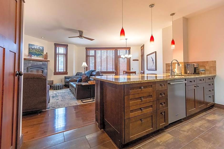 Luxurious 901 Condos by Fernie Central Reservations