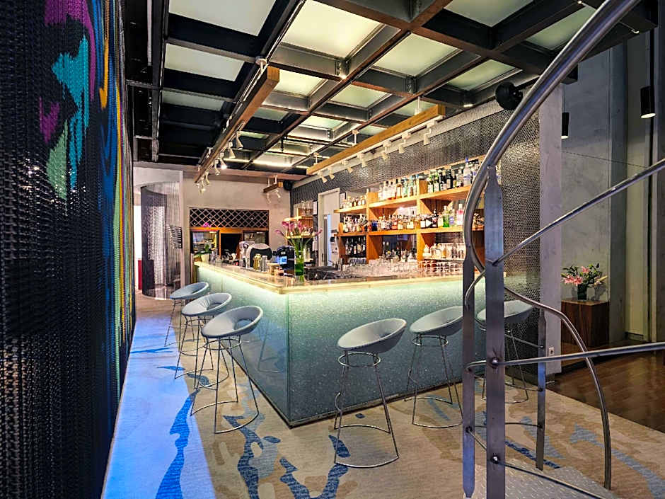 Pullman Jakarta Central Park Hotel