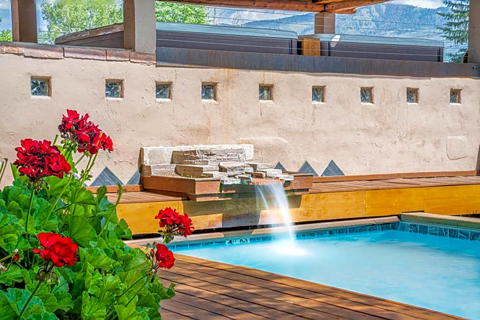 Chipeta Lodge