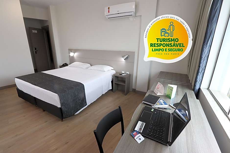 Hotel Valerim Itajaí / Navegantes