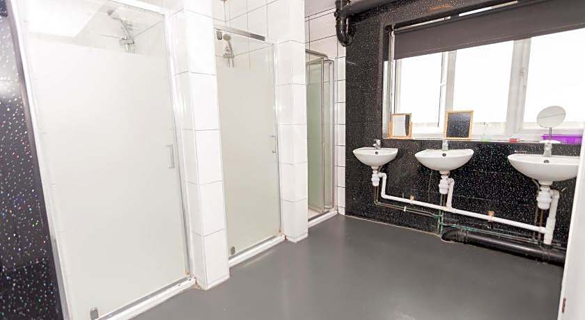 Budget Hostel