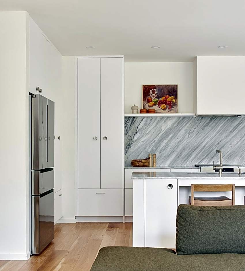 Modern North Bruce Waterfront Lion's Head