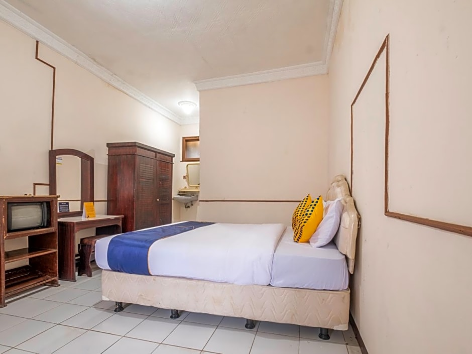 SPOT ON 2341 Hotel Padjajaran 2