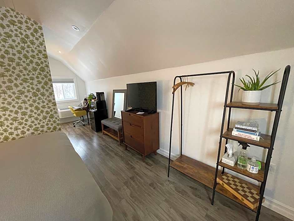 The Archie & Isidore Hotel