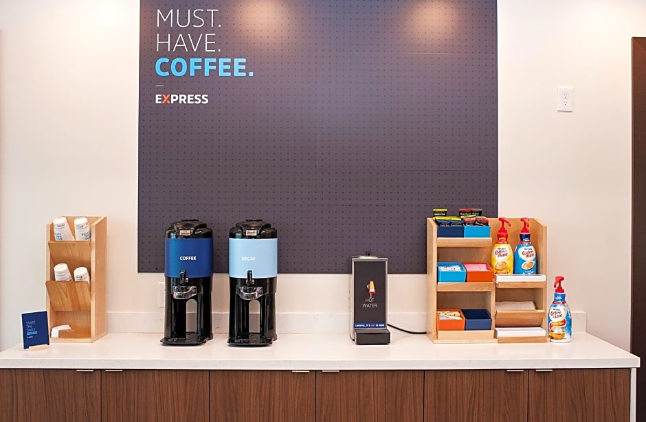Holiday Inn Express & Suites Birmingham North - Fultondale By IHG