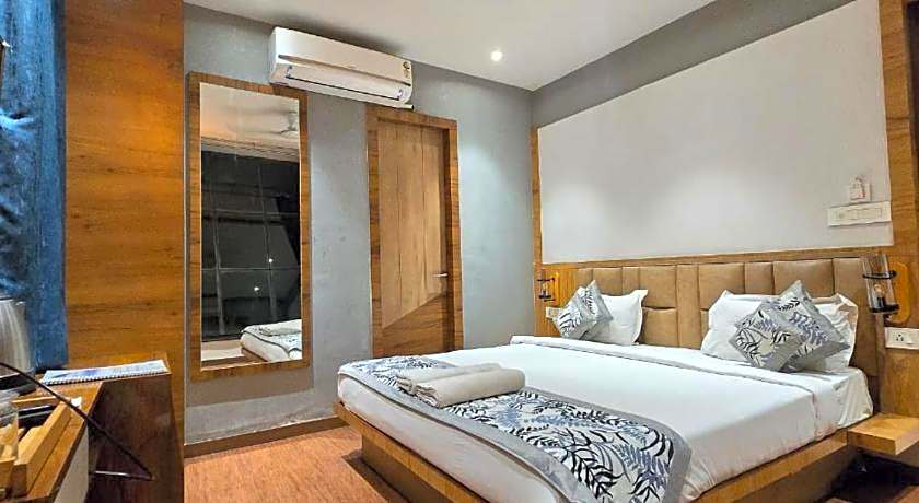 A Palace on River Rashmi Guest House