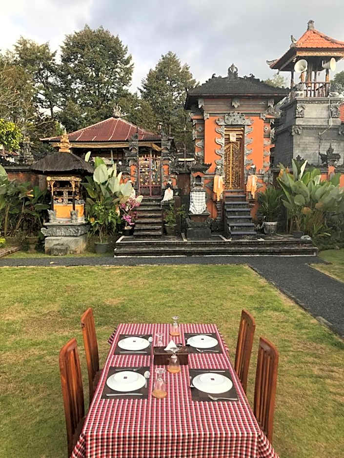 Tamansari Homestay
