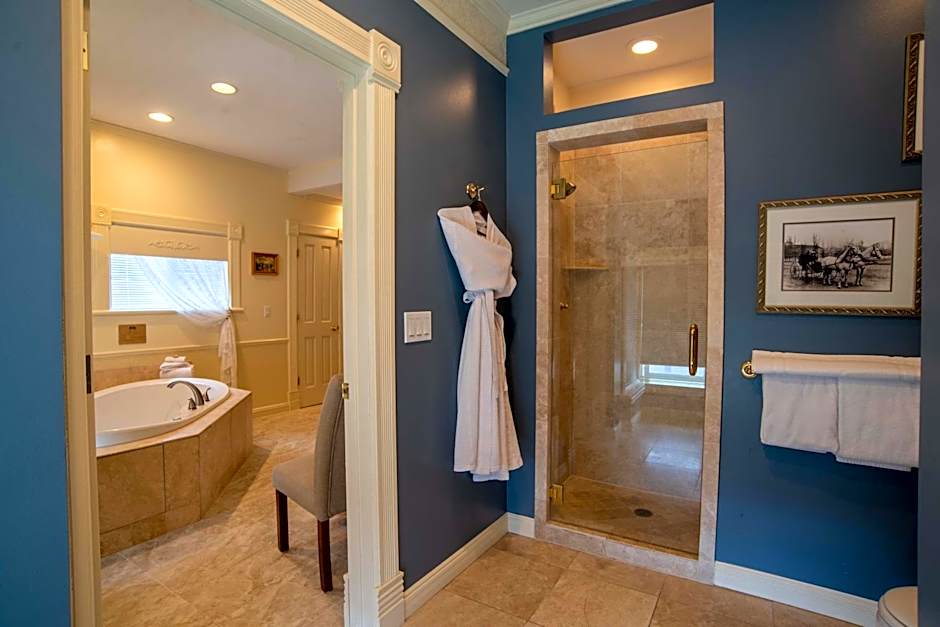 The Anniversary Inn - Logan