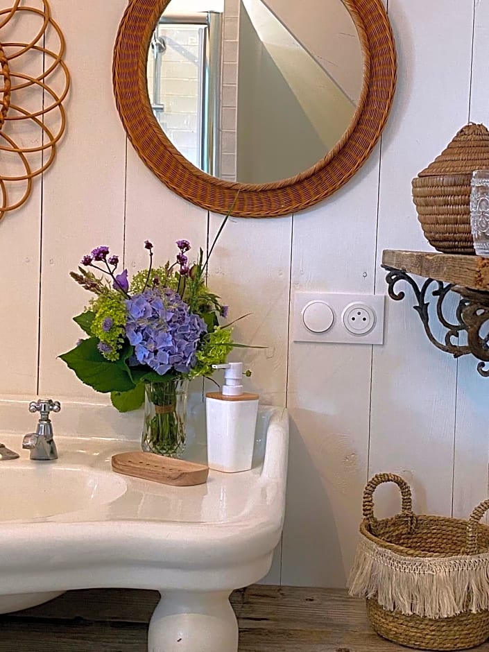 La maison du grand rocher