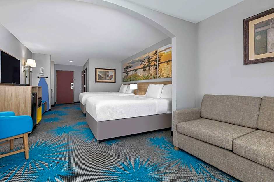 Days Inn & Suites by Wyndham Cabot